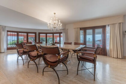 2131c572faf81223b279a15ddf41033f - 50