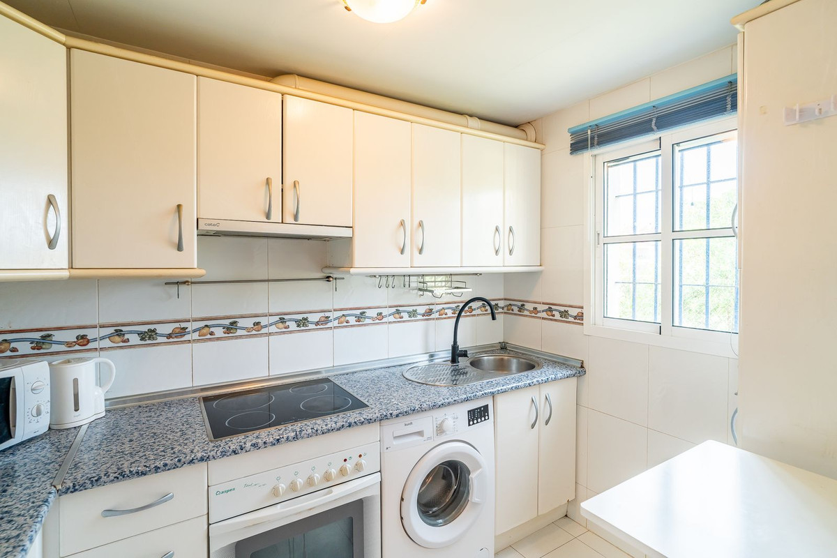 21739b17264fa400aa7da773e20f8375 - 14