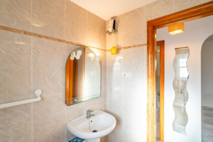 21739b17264fa400aa7da773e20f8375 - 22