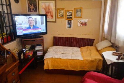 21b657c5a2840bd31695f582b8e62855 - 9