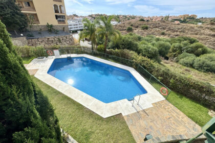 22408085e189e7e3495c3bef558163aa - 25