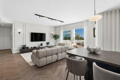 2268a7f4049bc40b61942a33a8fcd637 - 1