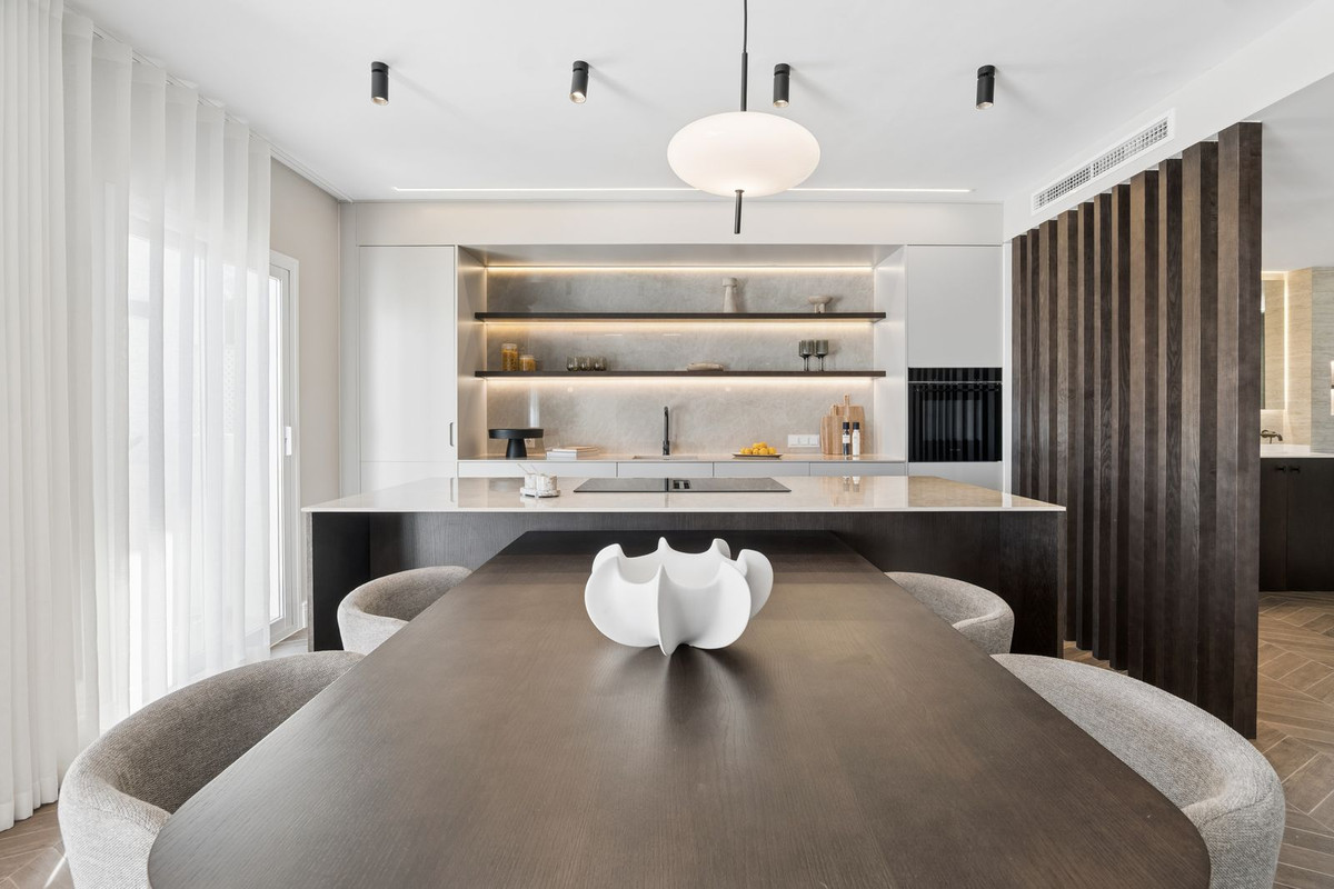 2268a7f4049bc40b61942a33a8fcd637 - 11