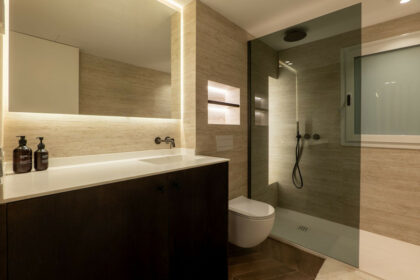 2268a7f4049bc40b61942a33a8fcd637 - 18