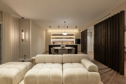 2268a7f4049bc40b61942a33a8fcd637 - 23