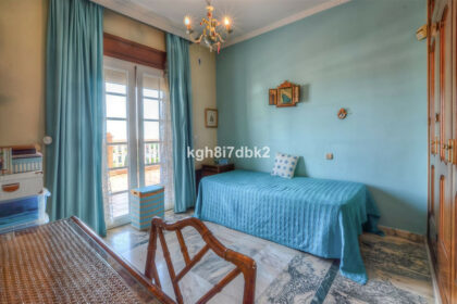 230ad58d46d4d4a3b60975c2fc9666b0 - 26