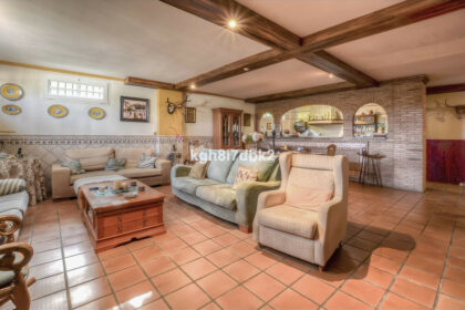 230ad58d46d4d4a3b60975c2fc9666b0 - 35