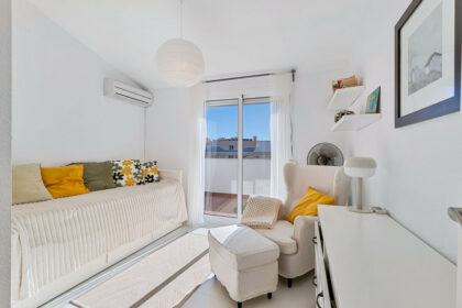 23d9a482456f1a8d7f7e42691f82487f - 12