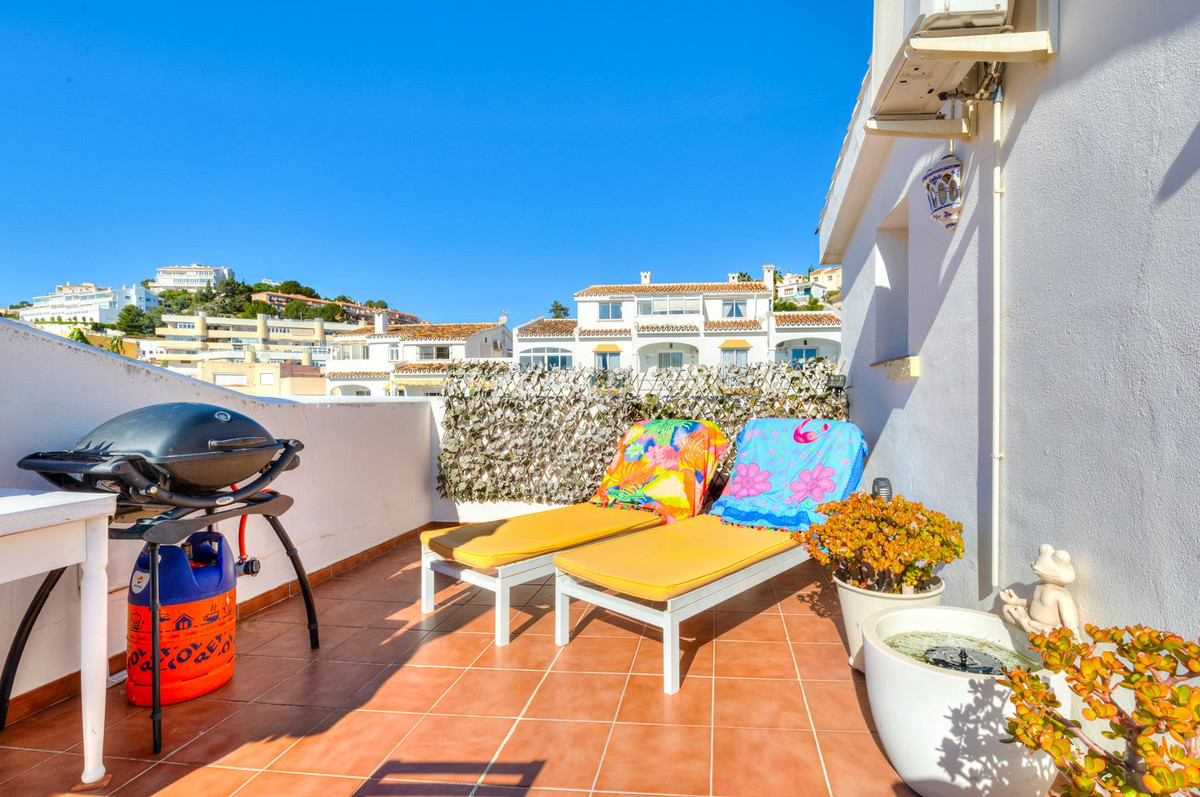 23d9a482456f1a8d7f7e42691f82487f - 17