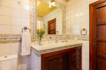 24ba8f3fe31a775454b7ad45e6956bf1 - 18