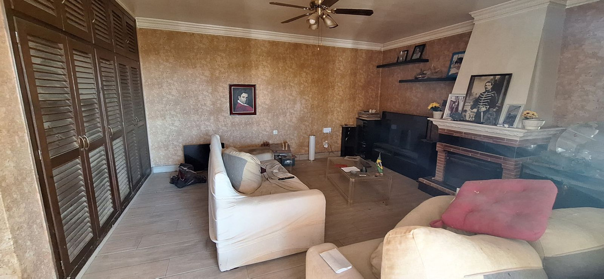 26e9c765898747e49292489b605c47fb - 13