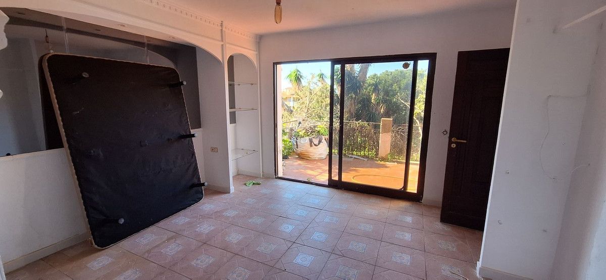 26e9c765898747e49292489b605c47fb - 9