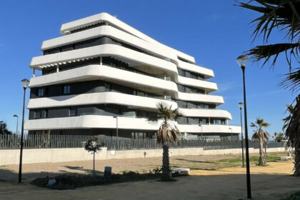 271bf4192abc34c96d112d674a69bf46 - 77