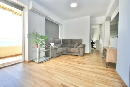 271d3cd0d2f12bc5bbf174c6b8438a31 - 10