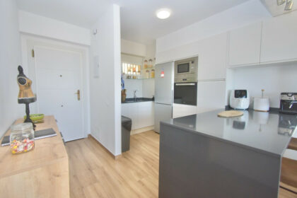 271d3cd0d2f12bc5bbf174c6b8438a31 - 13