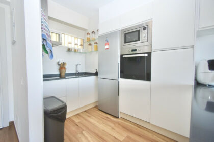 271d3cd0d2f12bc5bbf174c6b8438a31 - 14