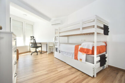 271d3cd0d2f12bc5bbf174c6b8438a31 - 18