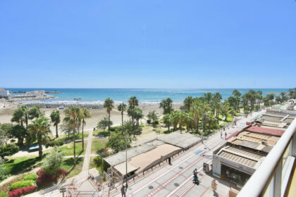 271d3cd0d2f12bc5bbf174c6b8438a31 - 2