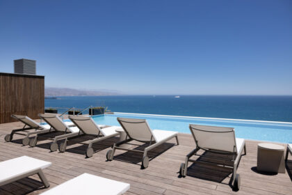 284f63db26517a58f9726c012192534e - 1