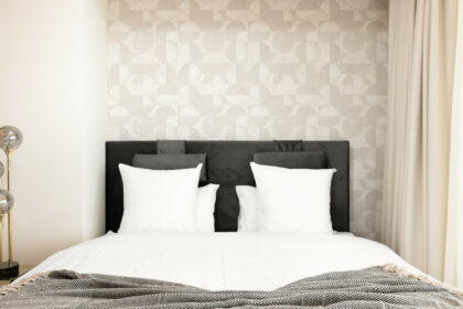 284f63db26517a58f9726c012192534e - 19