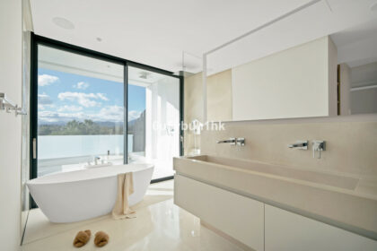 28d774bdd49614104c93c759f5ef7126 - 21