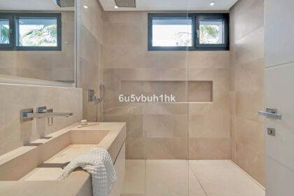 28d774bdd49614104c93c759f5ef7126 - 33