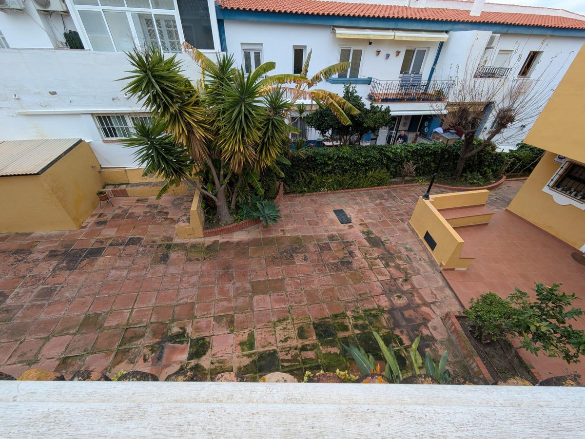 29a8be00a1f0c0dbf398a821c40930cd - 22