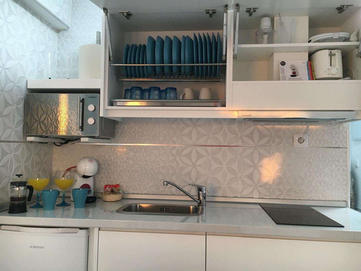 29e00aaec6e061fa301601c7567202b3 - 12