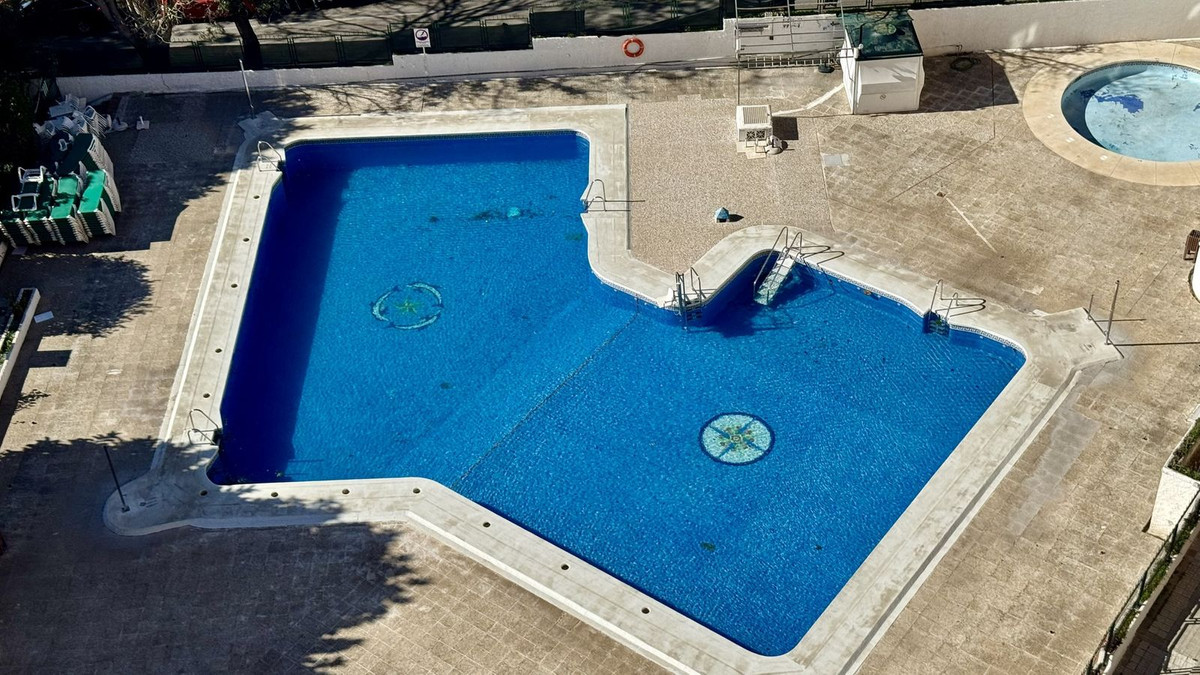 29e00aaec6e061fa301601c7567202b3 - 20