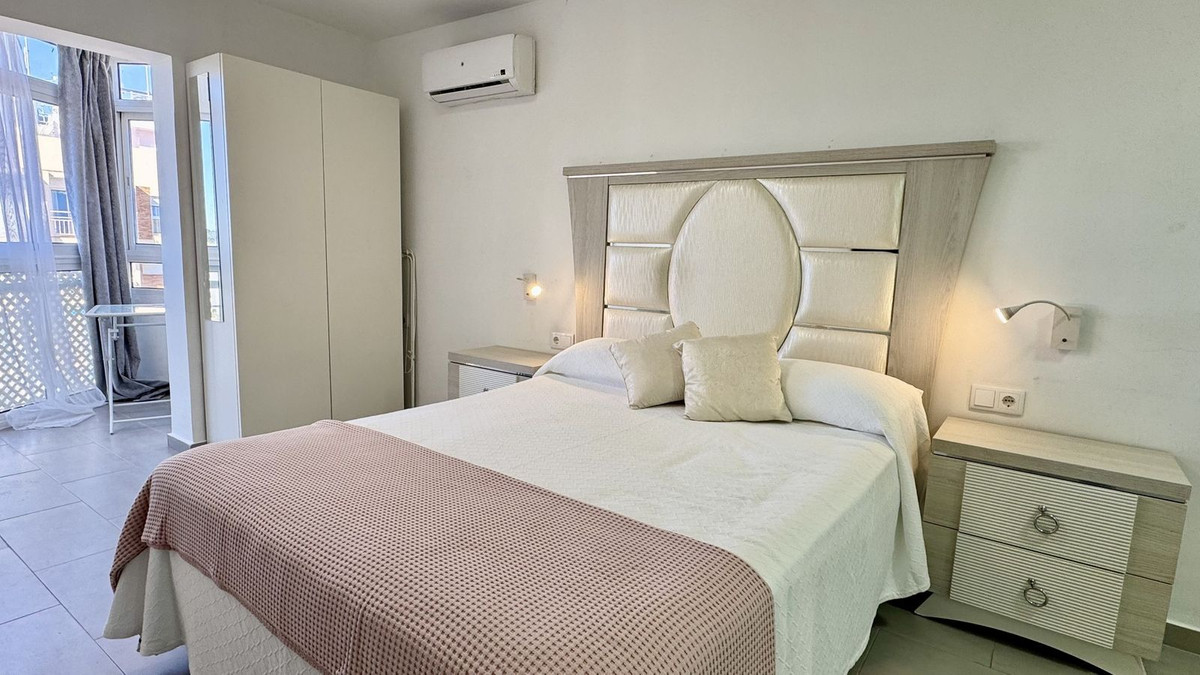 29e00aaec6e061fa301601c7567202b3 - 24