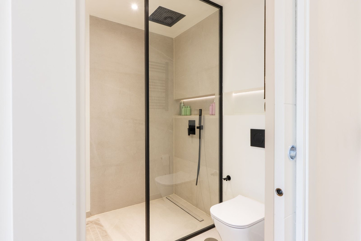 2a34cdf615fd0f440cffff8e46bc14e1 - 13