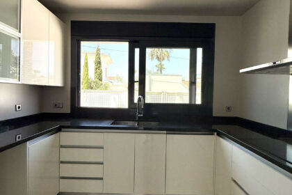 2a60441e2a4fe5f042c76d1dd4bb1963 - 10