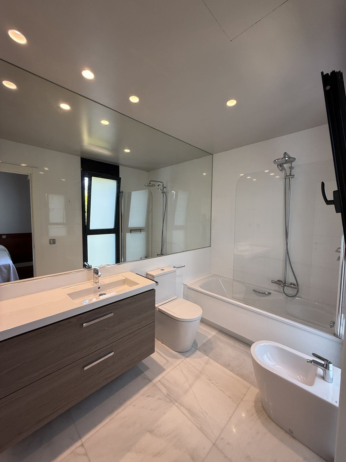 2a60441e2a4fe5f042c76d1dd4bb1963 - 12