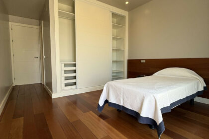 2a60441e2a4fe5f042c76d1dd4bb1963 - 19