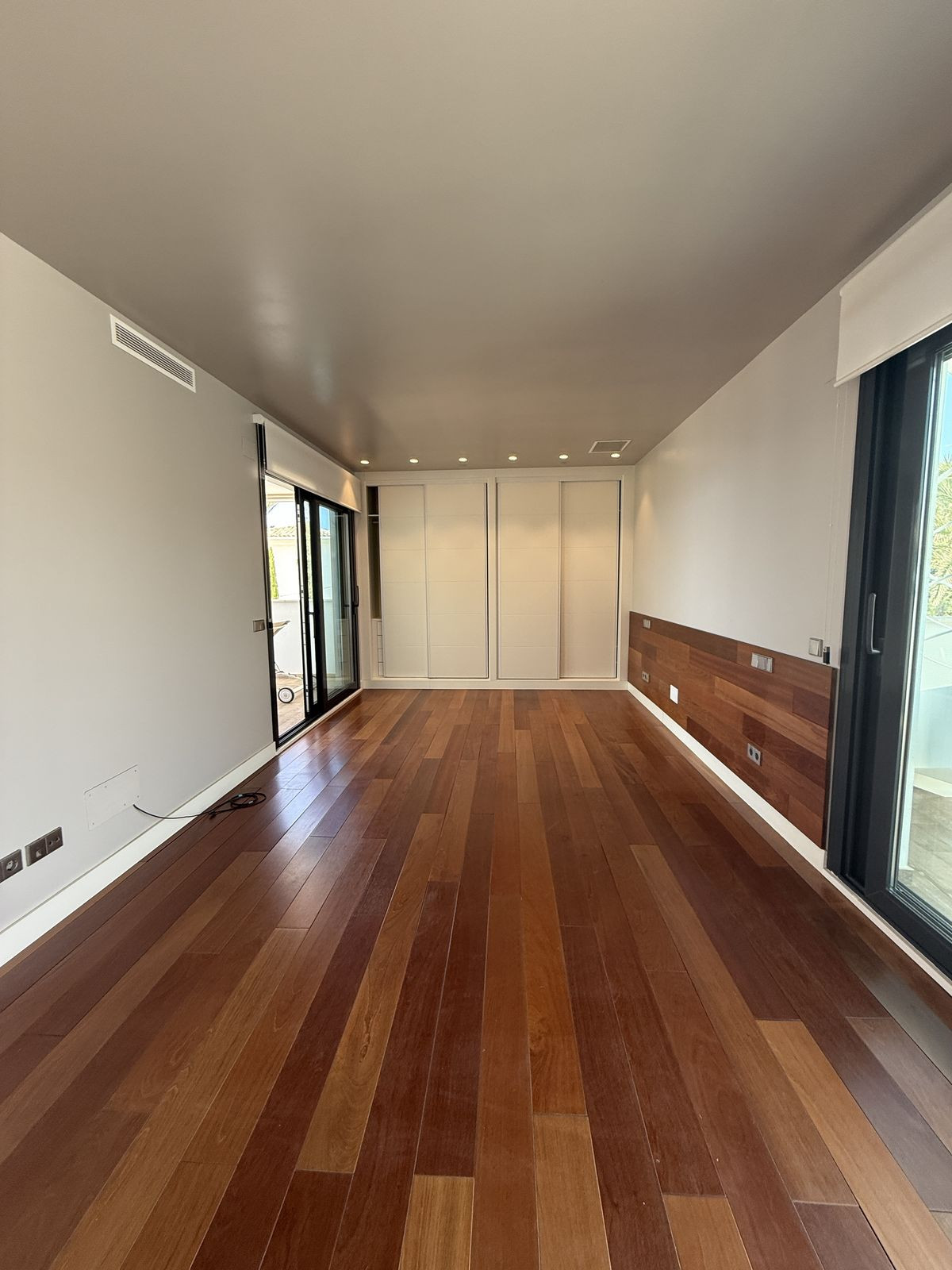 2a60441e2a4fe5f042c76d1dd4bb1963 - 26