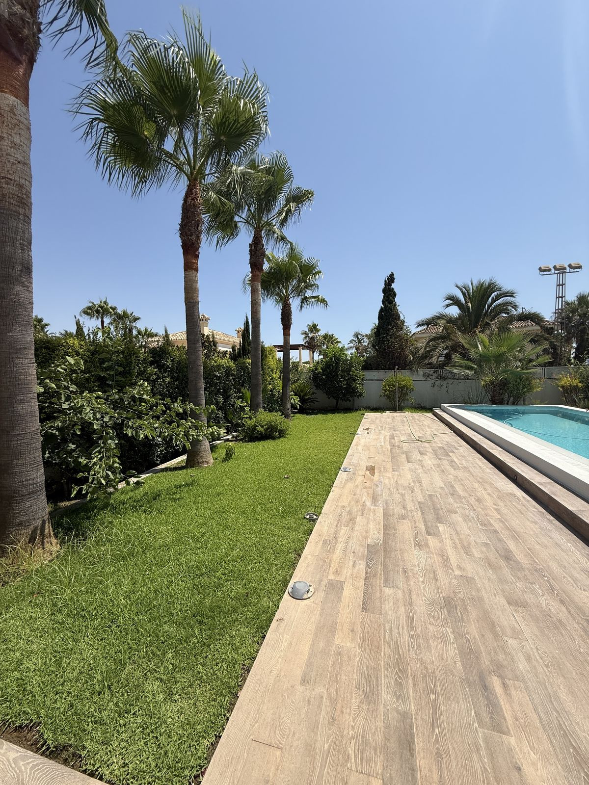 2a60441e2a4fe5f042c76d1dd4bb1963 - 3