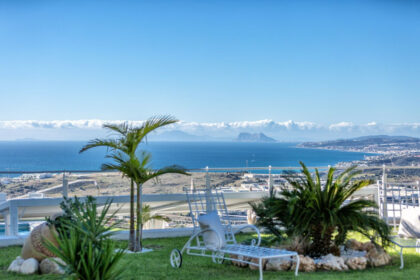 2abcd68dfd8279794252b51942e5e979 - 12