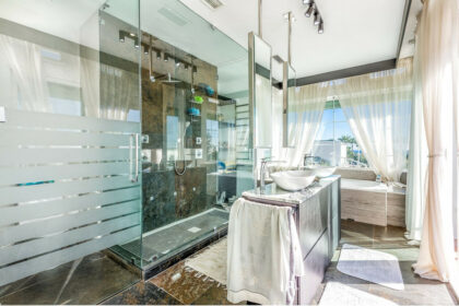 2abcd68dfd8279794252b51942e5e979 - 49