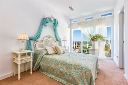 2abcd68dfd8279794252b51942e5e979 - 7