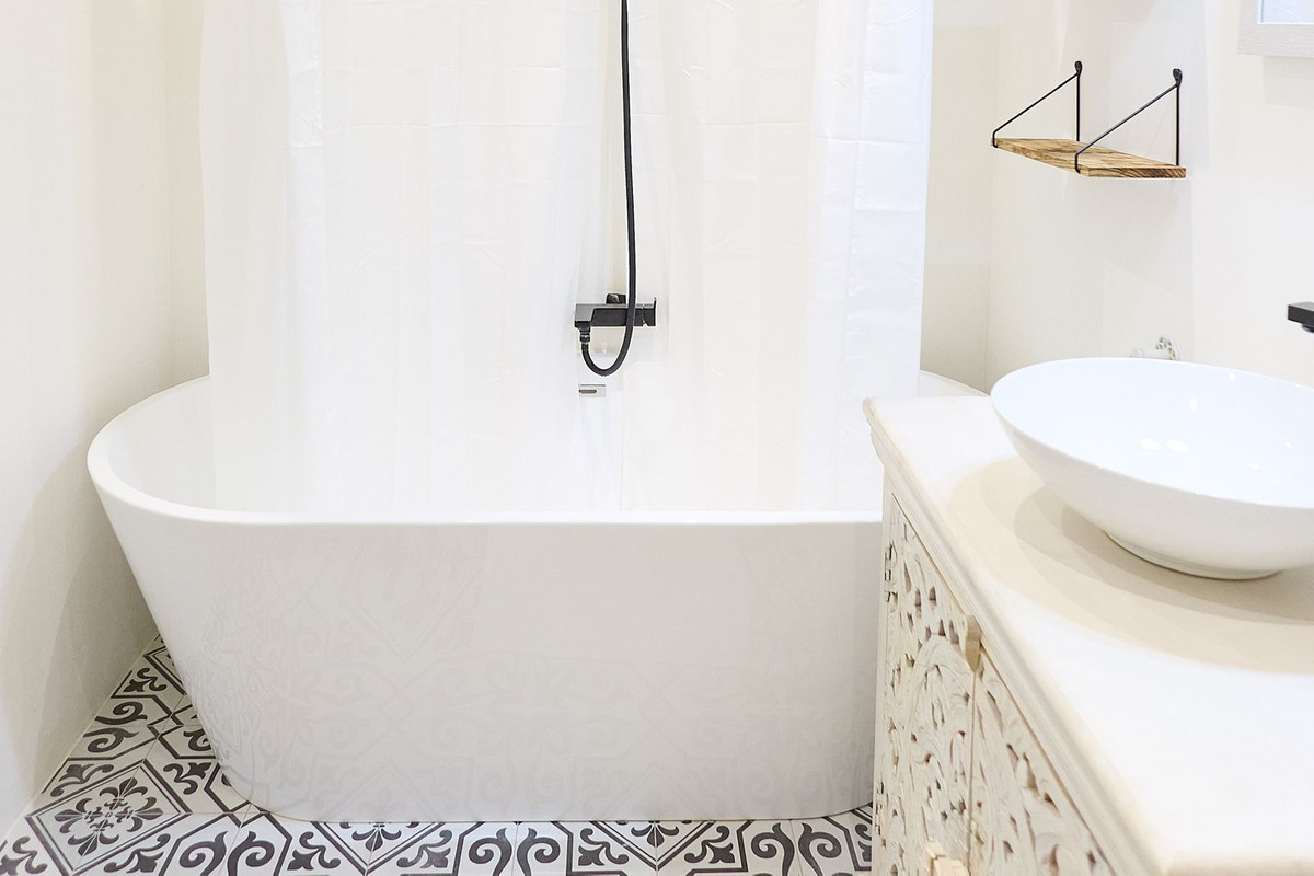 2af20327332b8a2687578602266b961d - 24