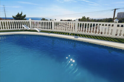 2b1de54301eebbdfad750d8dd0884b36 - 2