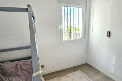 2b1de54301eebbdfad750d8dd0884b36 - 24