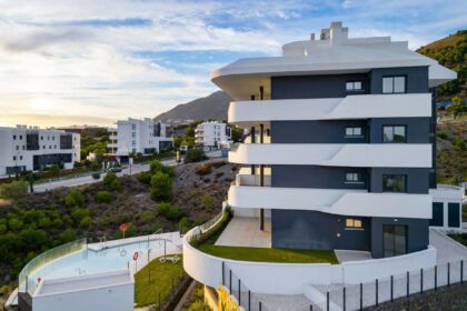 2c72fb6a6e0dc578565d7599cf94a8e5 - 11