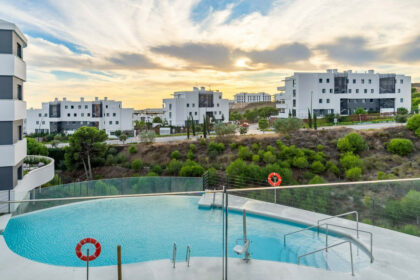 2c72fb6a6e0dc578565d7599cf94a8e5 - 18