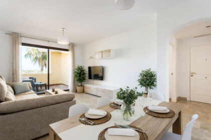 2e918c936aef4bfa9d9527f6292571b7 - 11