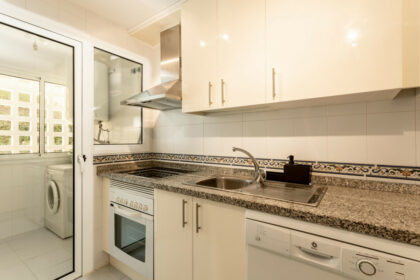 2e918c936aef4bfa9d9527f6292571b7 - 17