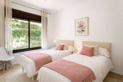 2e918c936aef4bfa9d9527f6292571b7 - 24