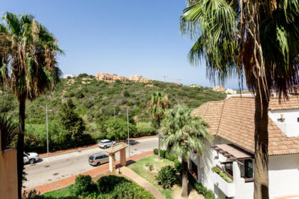 2e918c936aef4bfa9d9527f6292571b7 - 28