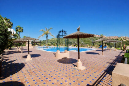 2e918c936aef4bfa9d9527f6292571b7 - 38