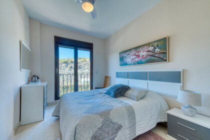 2eb12fa23fce20f9e0a5e34fc1bbcae4 - 18